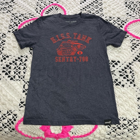 G.I. Joe H.I.S.S. Tank Sentry-788 (Navy) T-Shirt
BY SUPER7 BRAND G.I. JOE size M - Picture 4 of 8